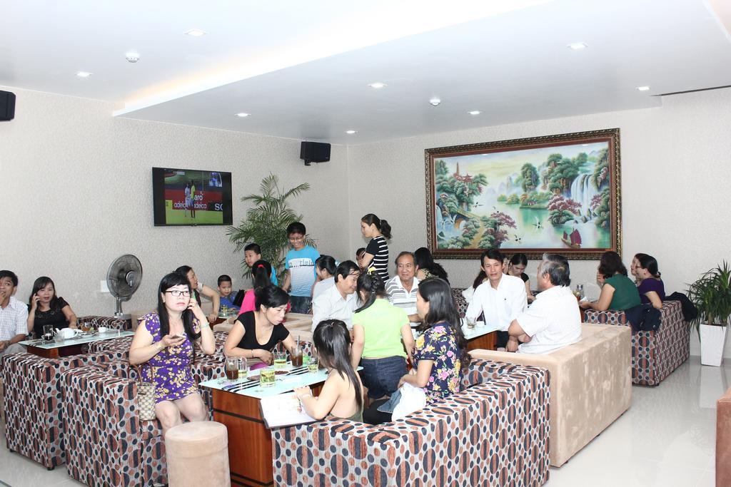 Hoang Ngoc Hotel Pleiku Esterno foto