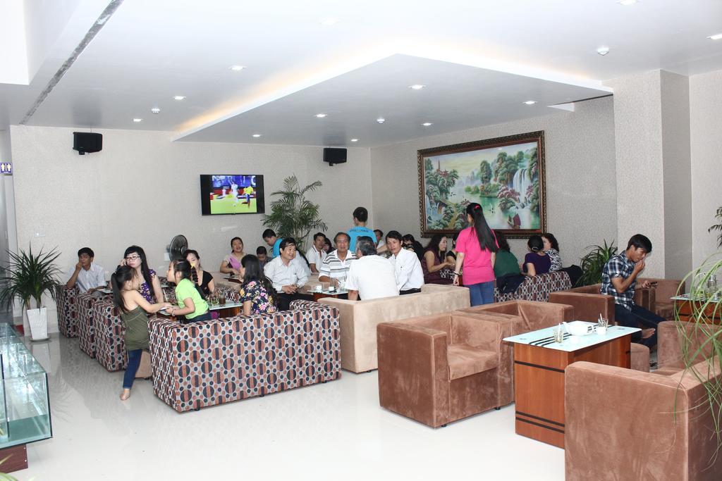 Hoang Ngoc Hotel Pleiku Esterno foto
