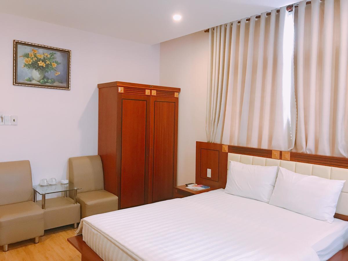Hoang Ngoc Hotel Pleiku Esterno foto