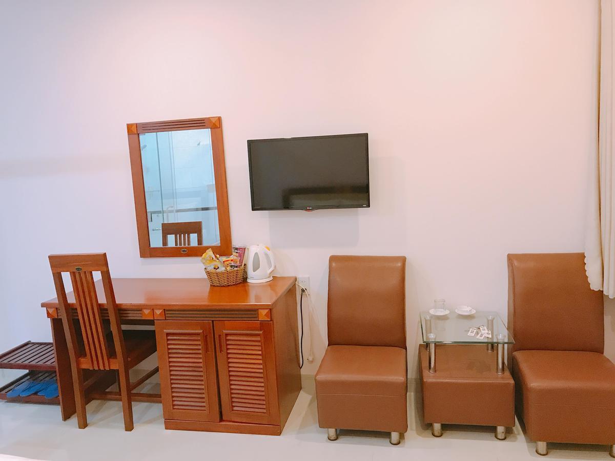 Hoang Ngoc Hotel Pleiku Esterno foto