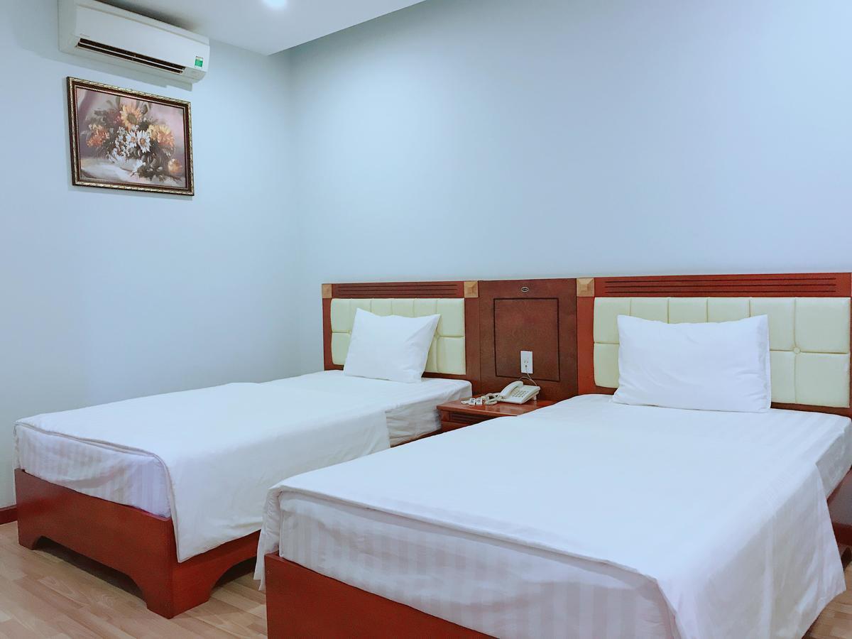 Hoang Ngoc Hotel Pleiku Esterno foto